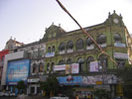 ヤンゴン市内の建物。なかなか鋭い色彩感覚